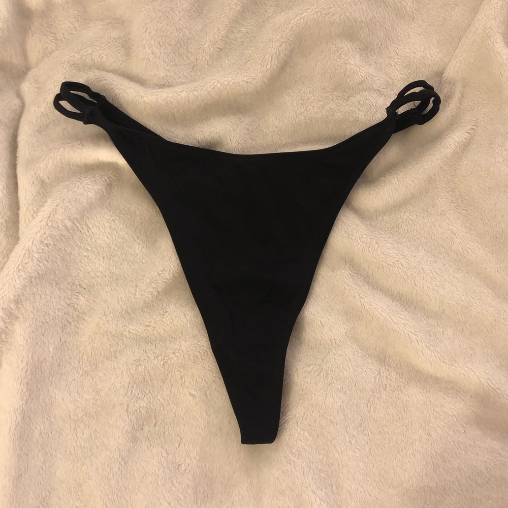 Missguided Thong Bikini Bottom